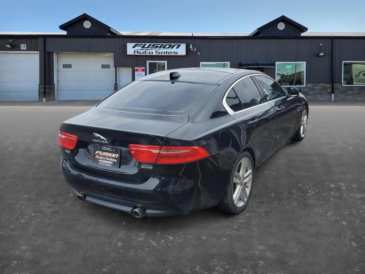 2018 Jaguar XE 30t AWD Prestige-"NO TAX SALE-MAX $2000-LTD TIME O - Photo #5