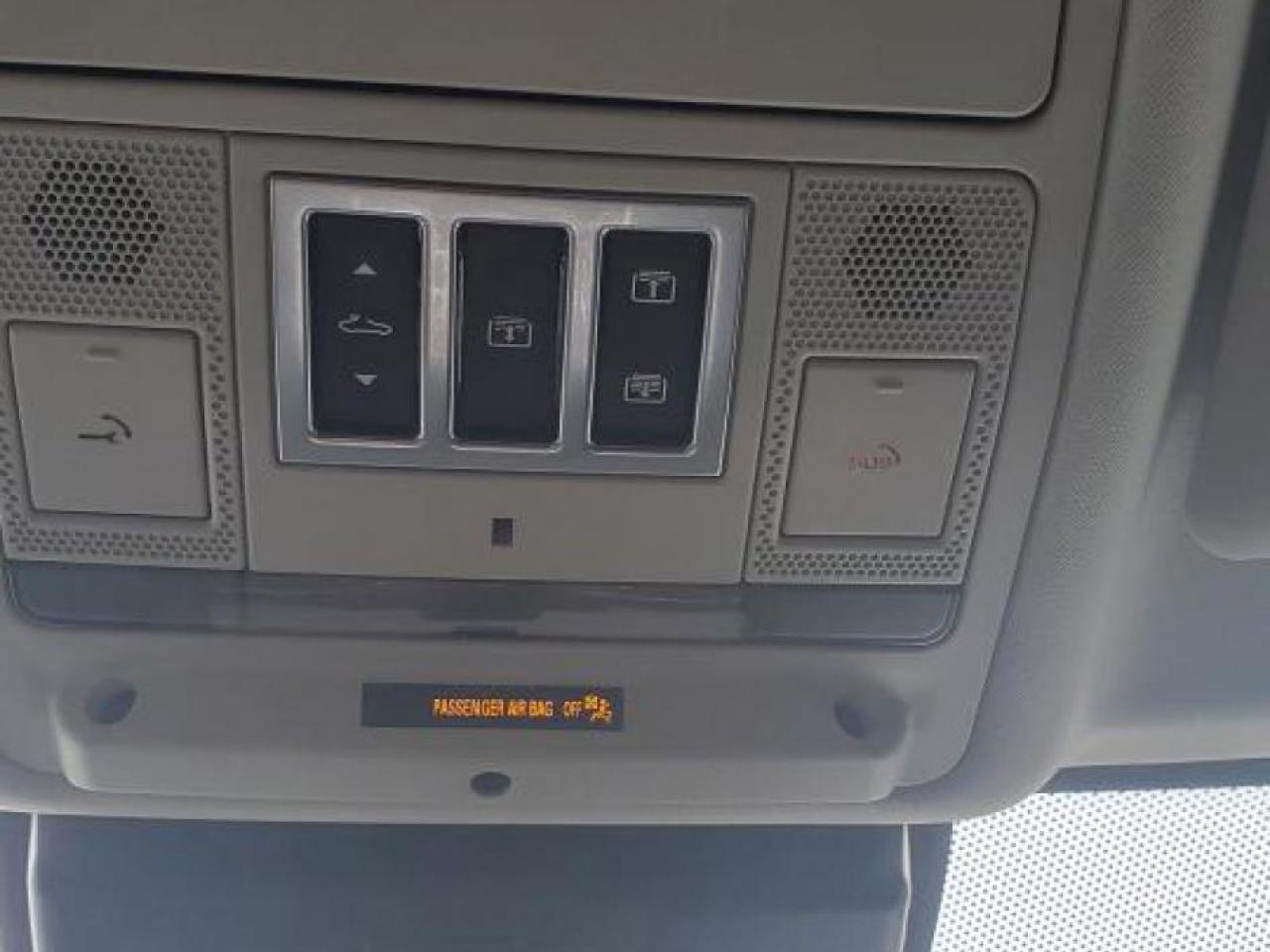 2018 Jaguar XE 30t AWD Prestige-"NO TAX SALE-MAX $2000-LTD TIME O - Photo #19