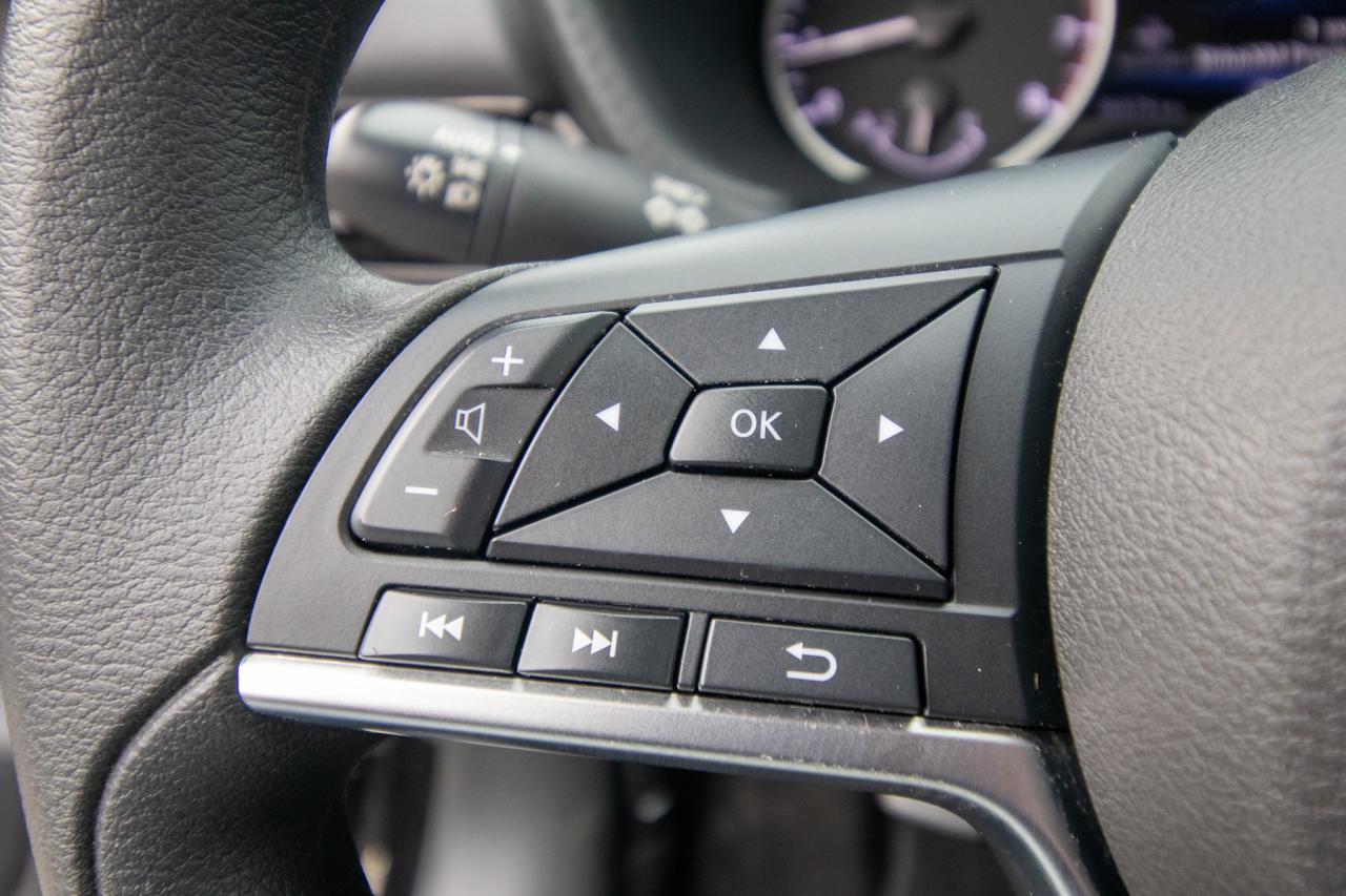 2024 Nissan Sentra SV Photo5