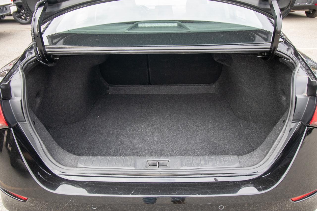 2024 Nissan Sentra SV Photo5