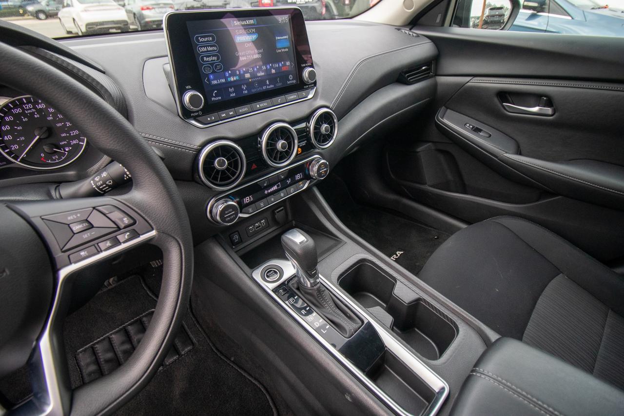 2024 Nissan Sentra SV Photo5