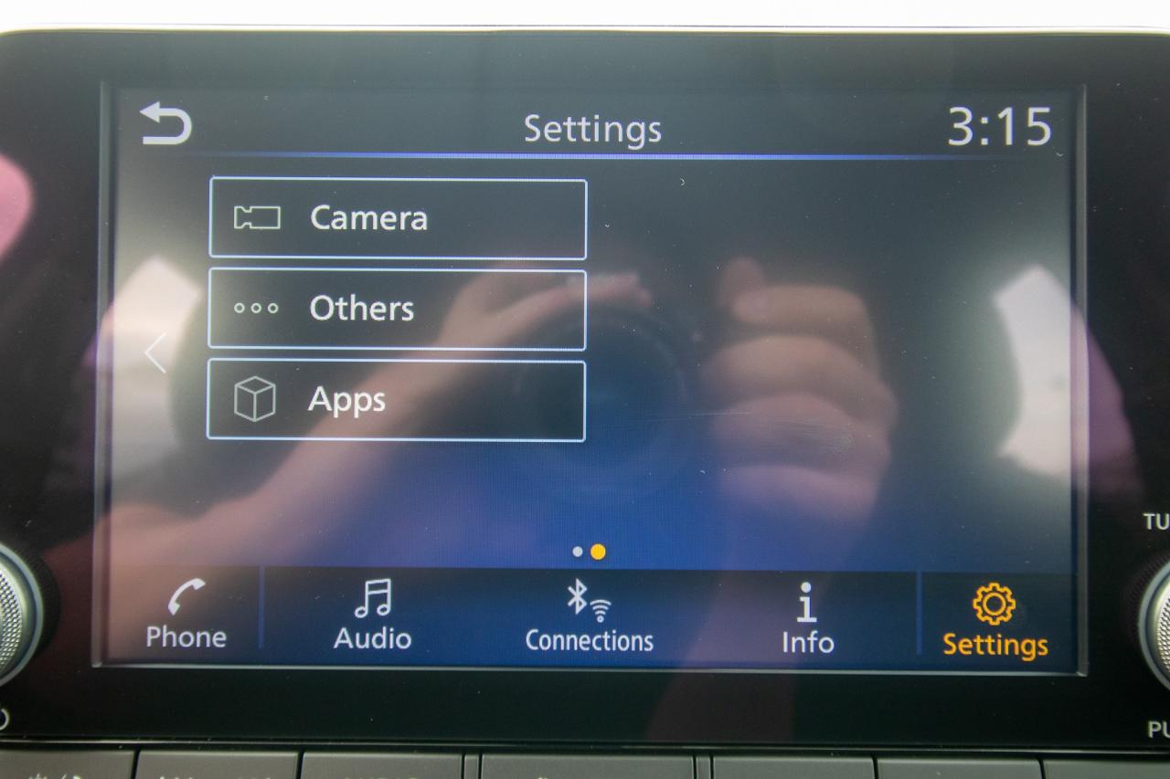2024 Nissan Sentra SV Photo5