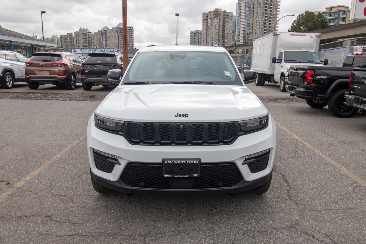 2023 Jeep Grand Cherokee LIMITED 4X4 Photo3