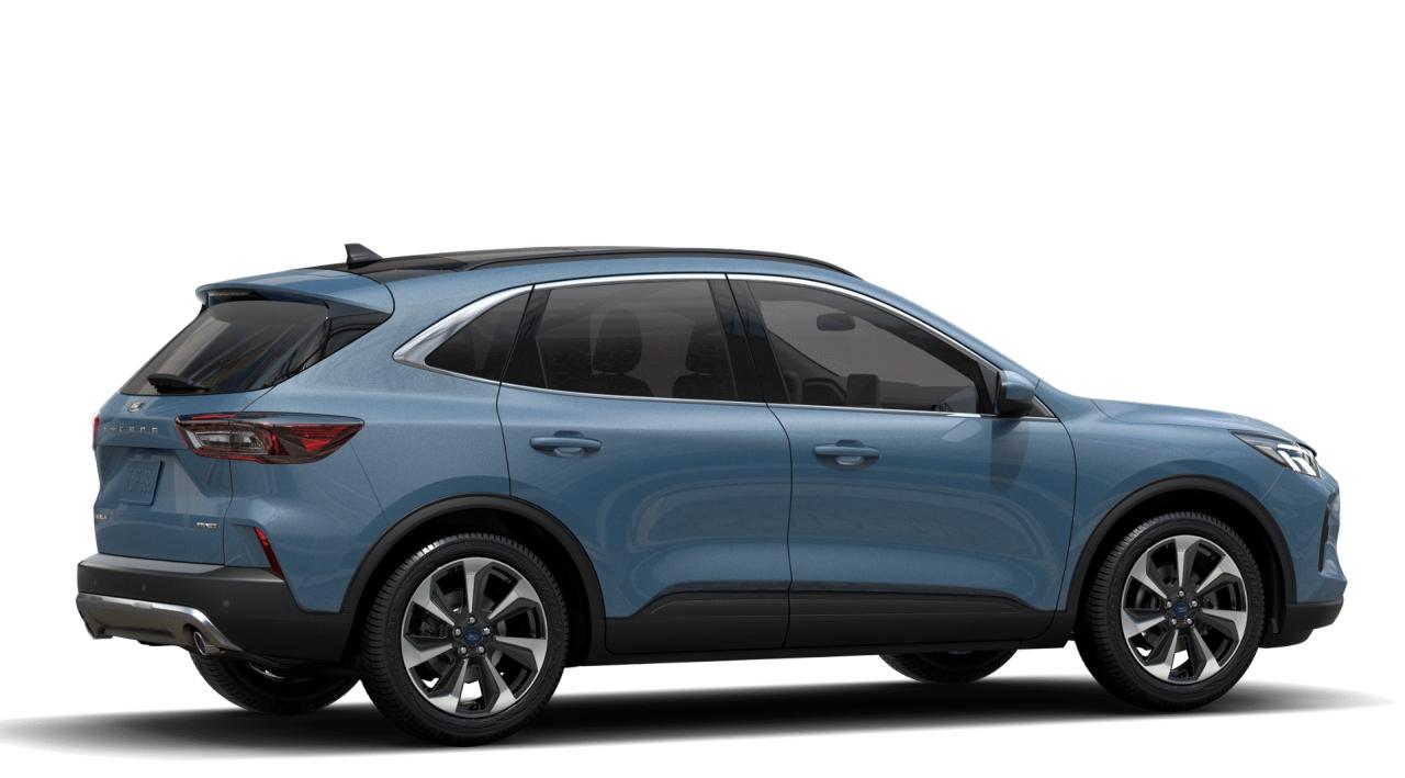 2024 Ford Escape Platinum Photo2