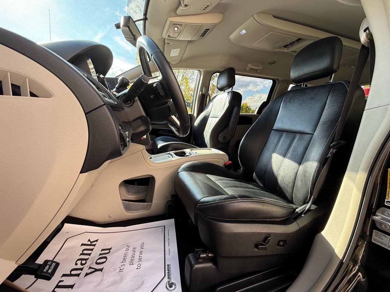 2016 Dodge Grand Caravan Crew Plus - Photo #6