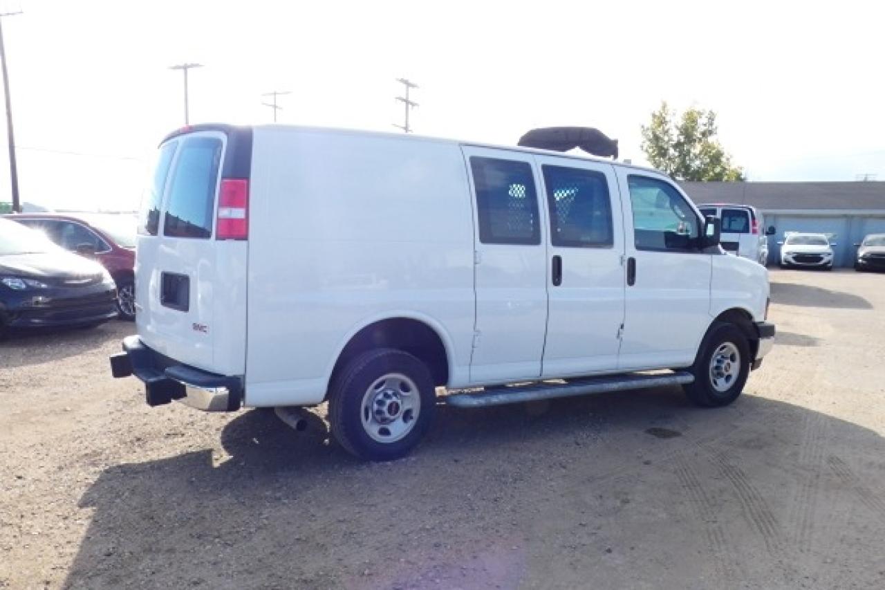 2023 GMC Savana Cargo Van RWD 2500 w/cloth seats, RVM BUC - Photo #6