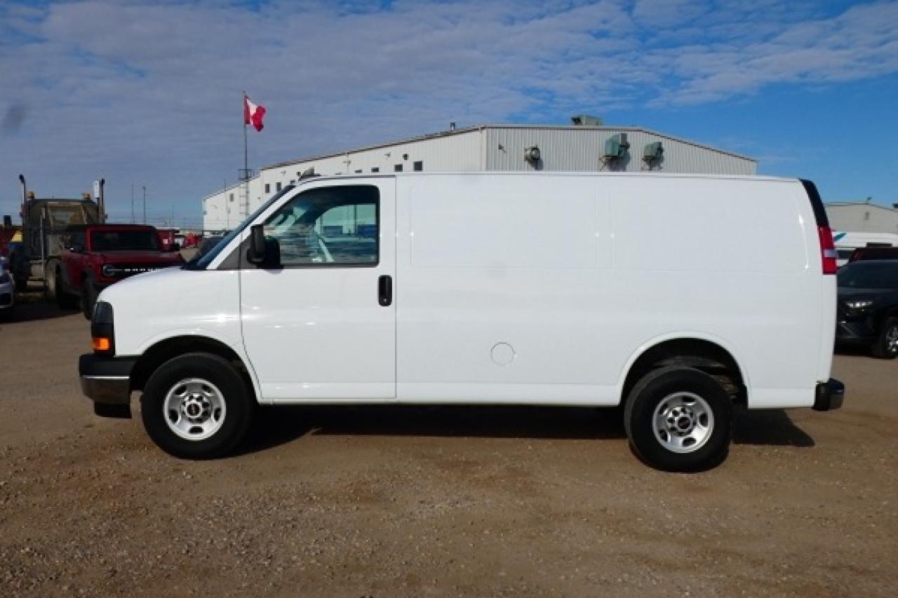 2023 GMC Savana Cargo Van RWD 2500 w/cloth seats, RVM BUC