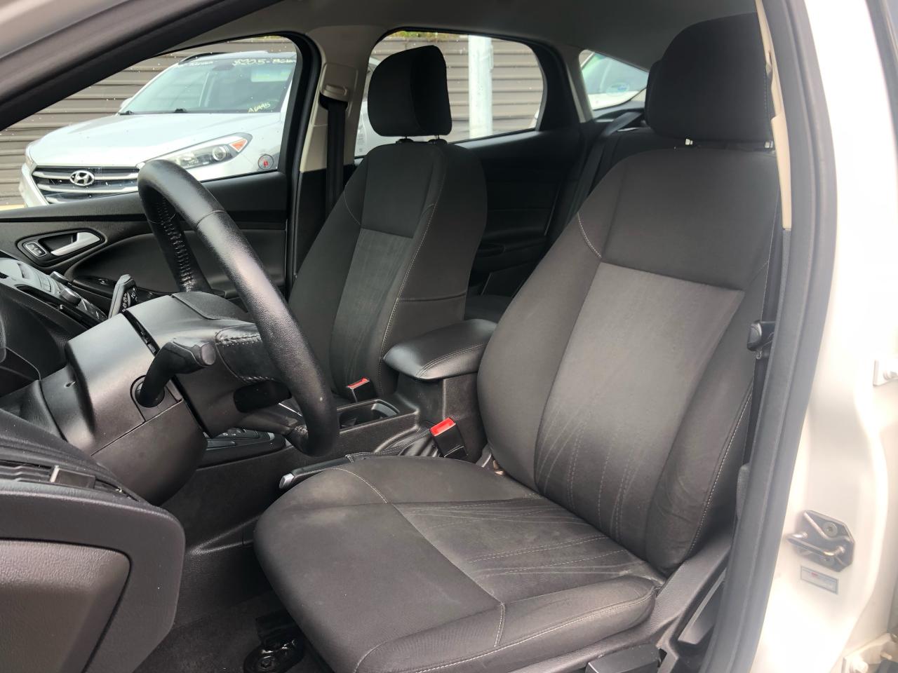 2015 Ford Focus SE / H.SEATS / BLUETOOTH Photo10