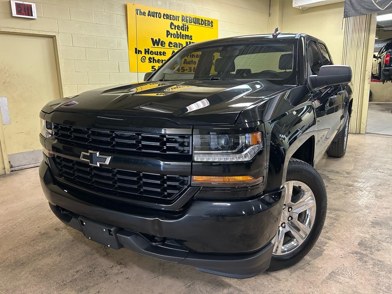 Used 2019 Chevrolet Silverado 1500 Custom for sale in Windsor, ON