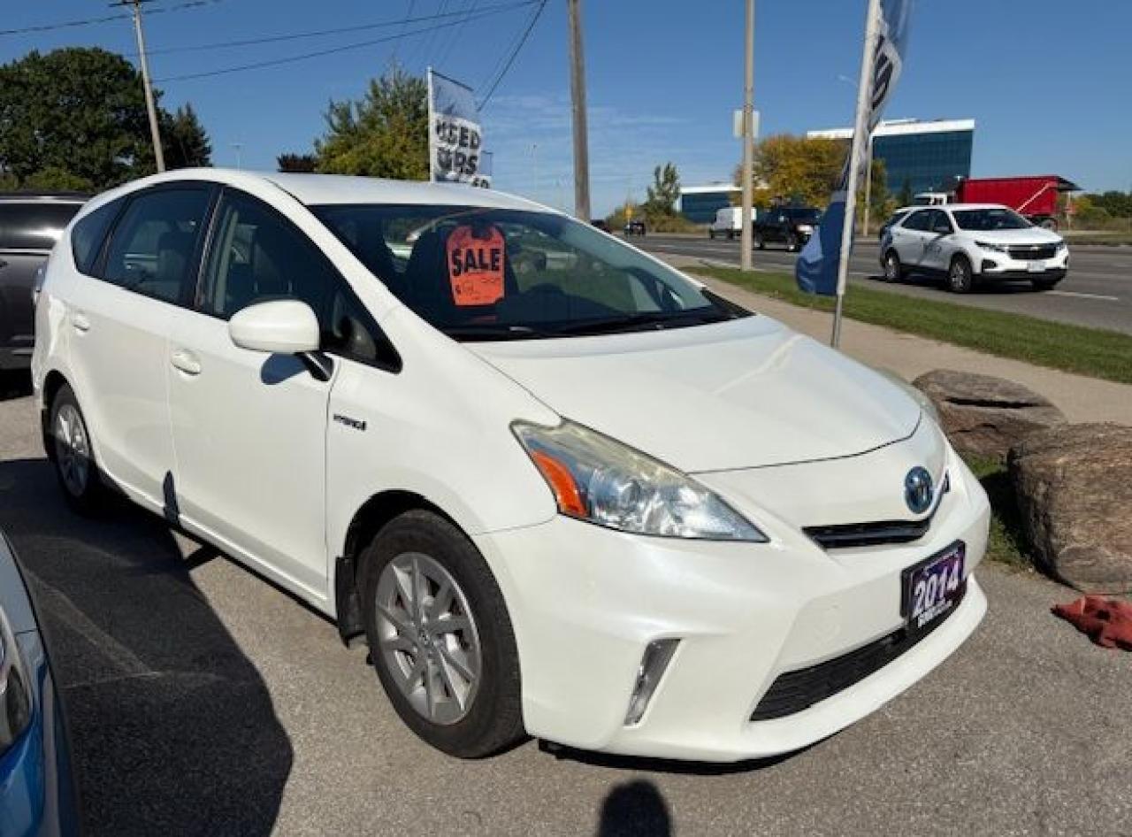 Used 2014 Toyota Prius v  for sale in Burlington, ON