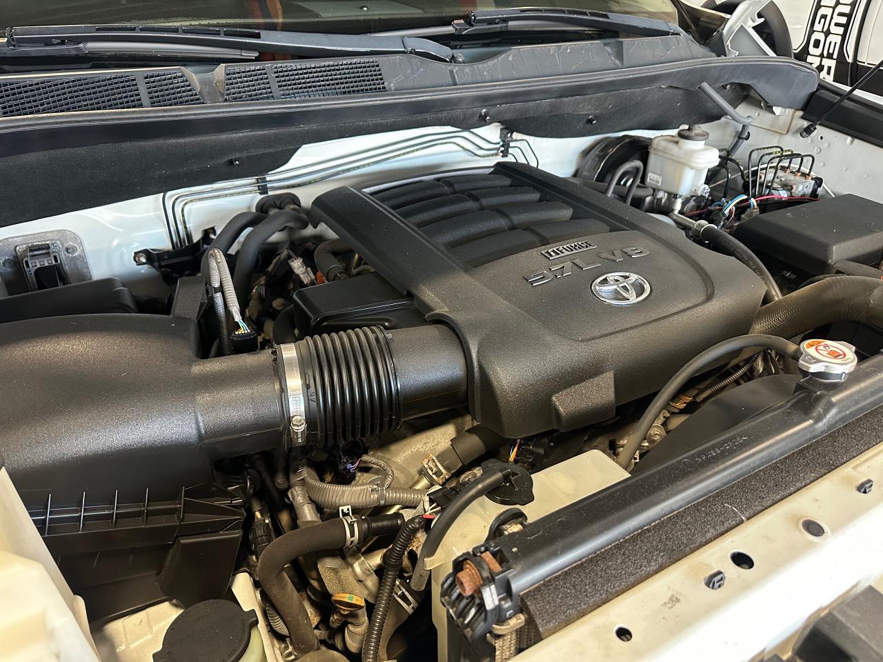 2019 Toyota Tundra 4X4 Double CAB Long SR5 Plus 5.7L - Photo #3