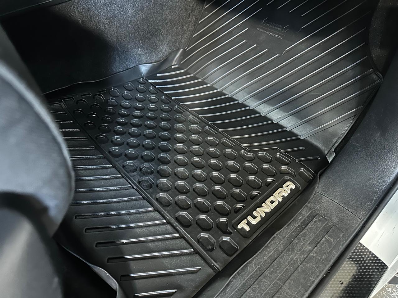 2019 Toyota Tundra 4X4 Double CAB Long SR5 Plus 5.7L - Photo #8