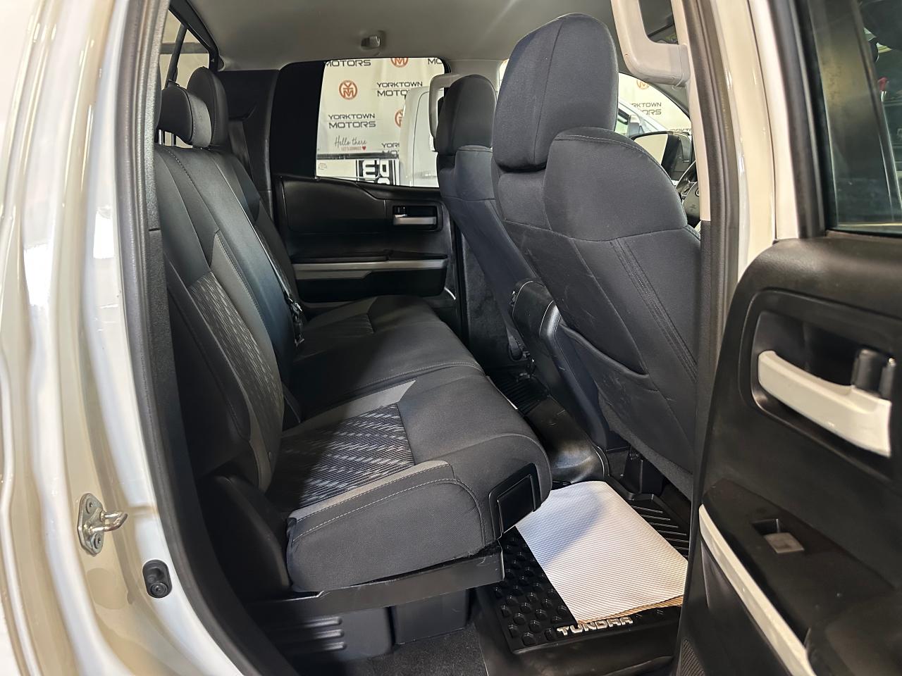 2019 Toyota Tundra 4X4 Double CAB Long SR5 Plus 5.7L - Photo #11