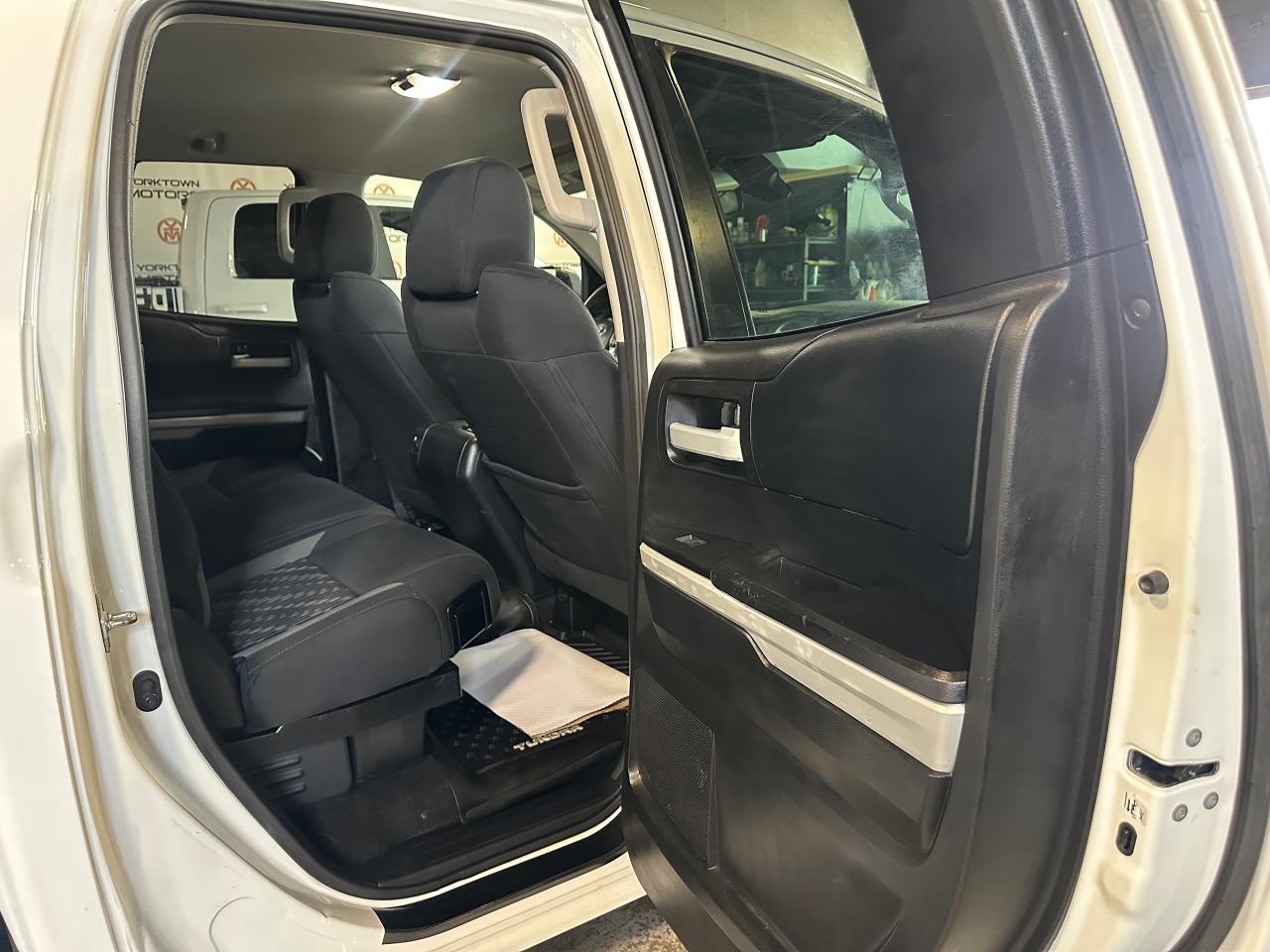 2019 Toyota Tundra 4X4 Double CAB Long SR5 Plus 5.7L - Photo #10
