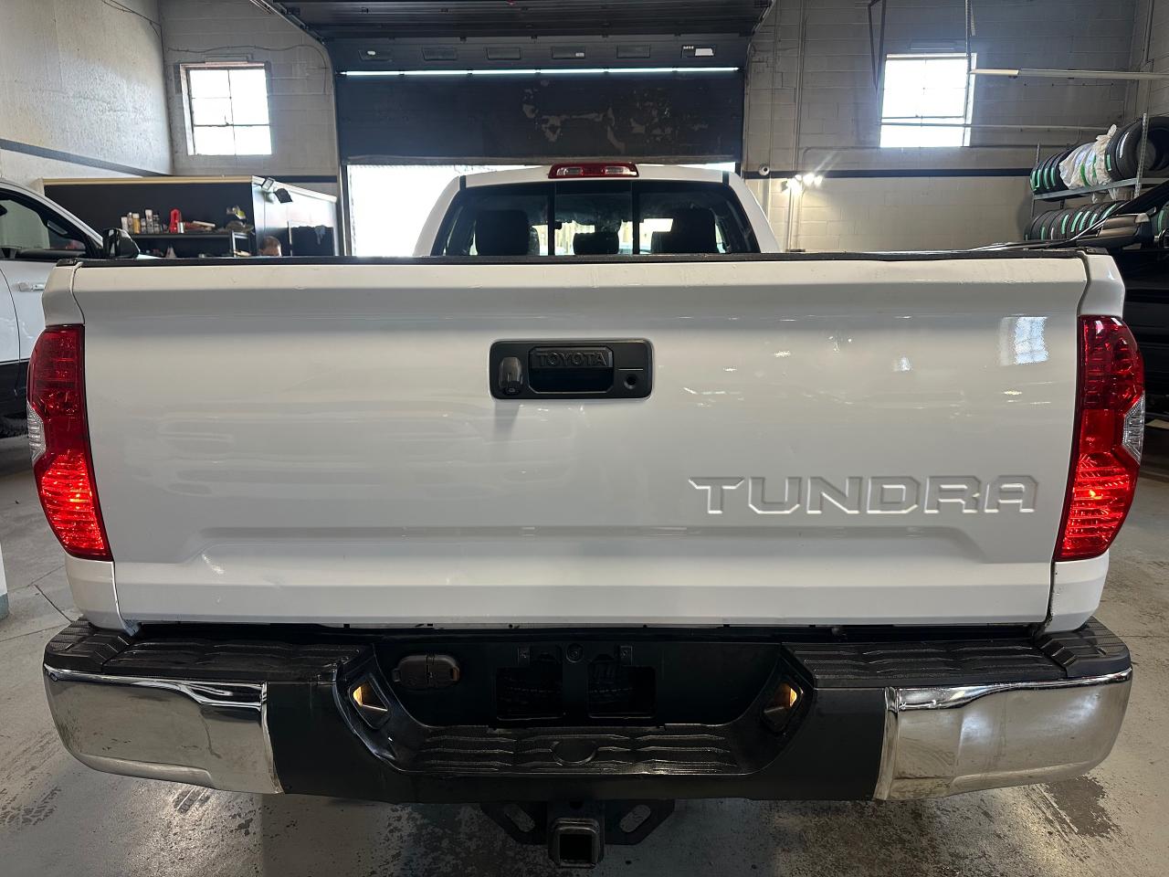 2019 Toyota Tundra 4X4 Double CAB Long SR5 Plus 5.7L - Photo #19