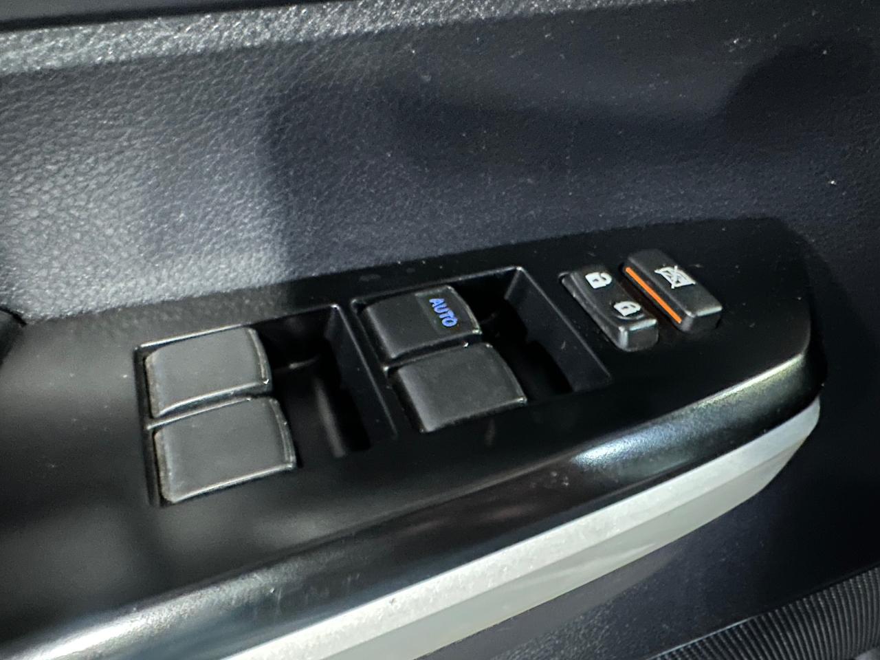 2019 Toyota Tundra 4X4 Double CAB Long SR5 Plus 5.7L - Photo #31