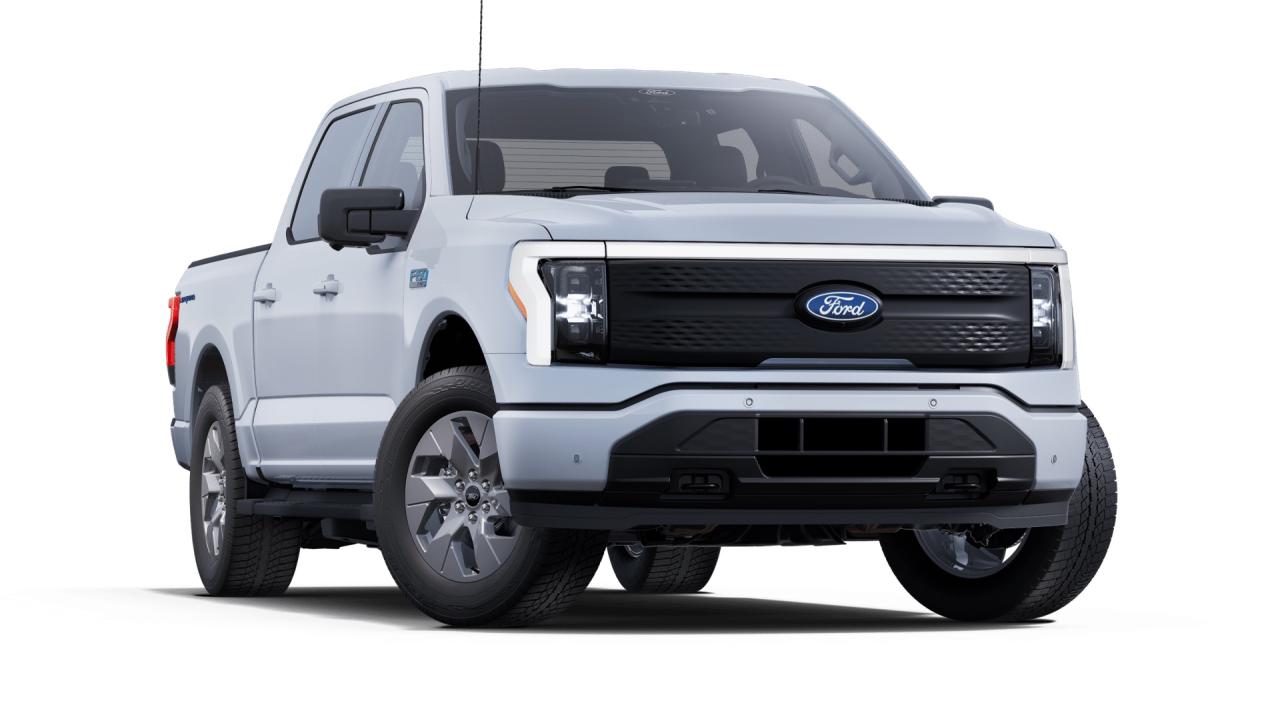 2025 Ford F-150 Lightning Flash 4WD SuperCrew 5.5' Box Photo3