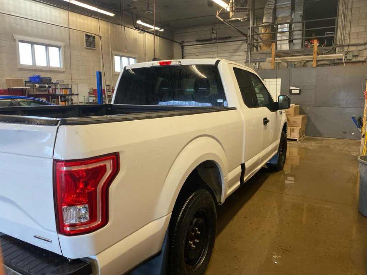 2015 Ford F-150 SUPER CAB - Photo #4