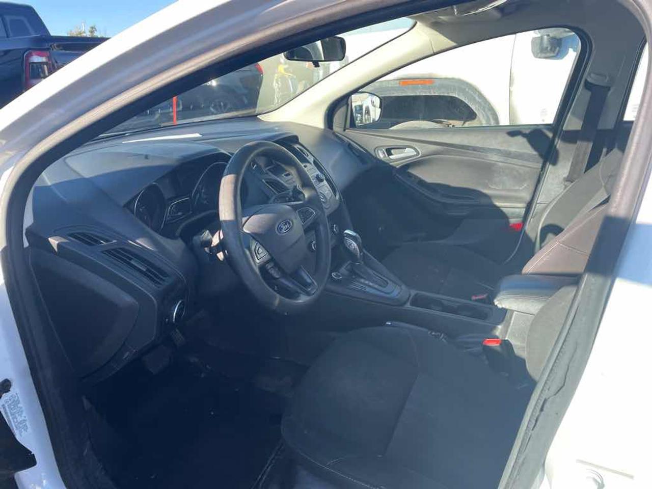 2015 Ford Focus SE Photo