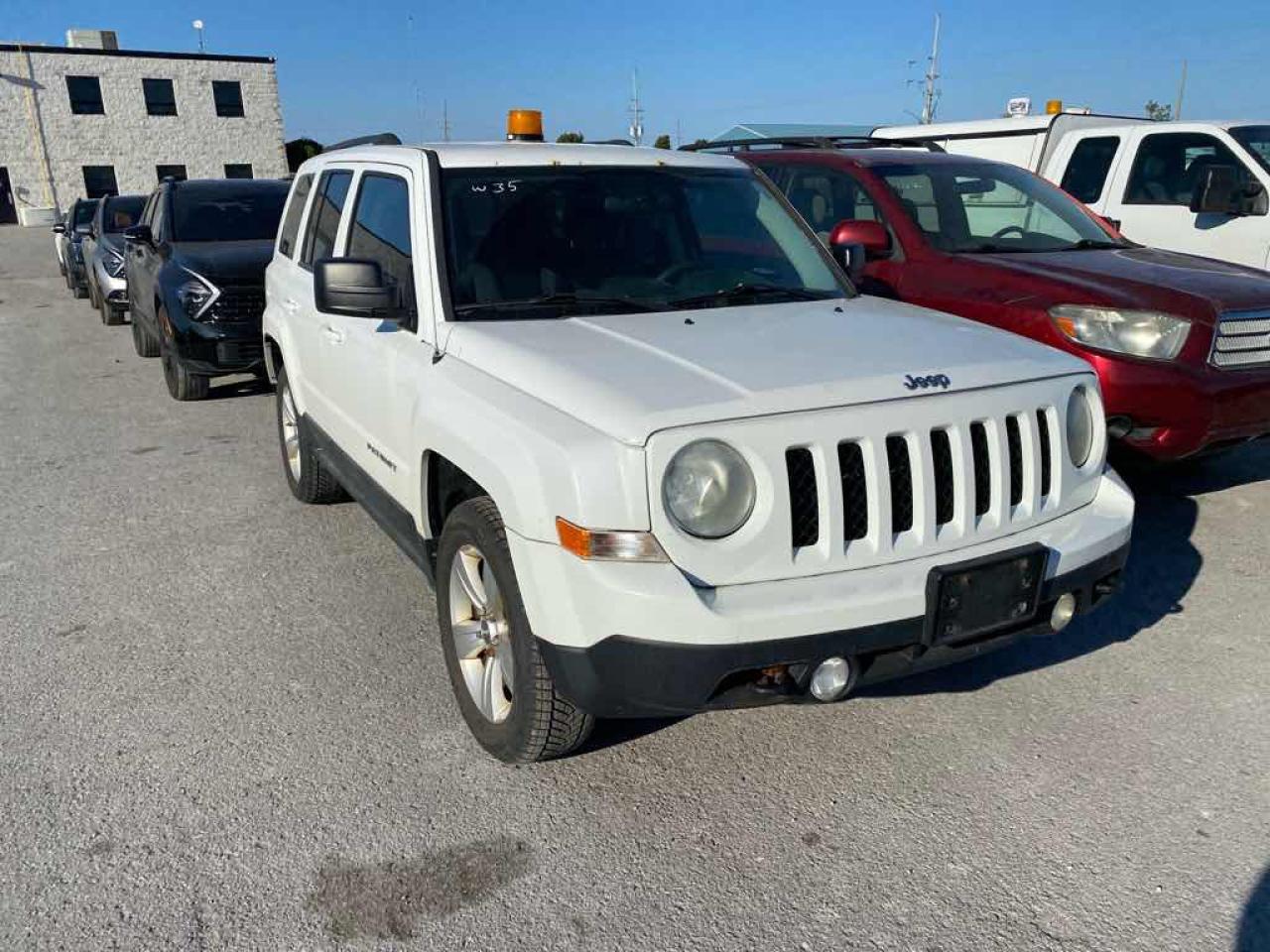 2011 Jeep Patriot  - Photo #3