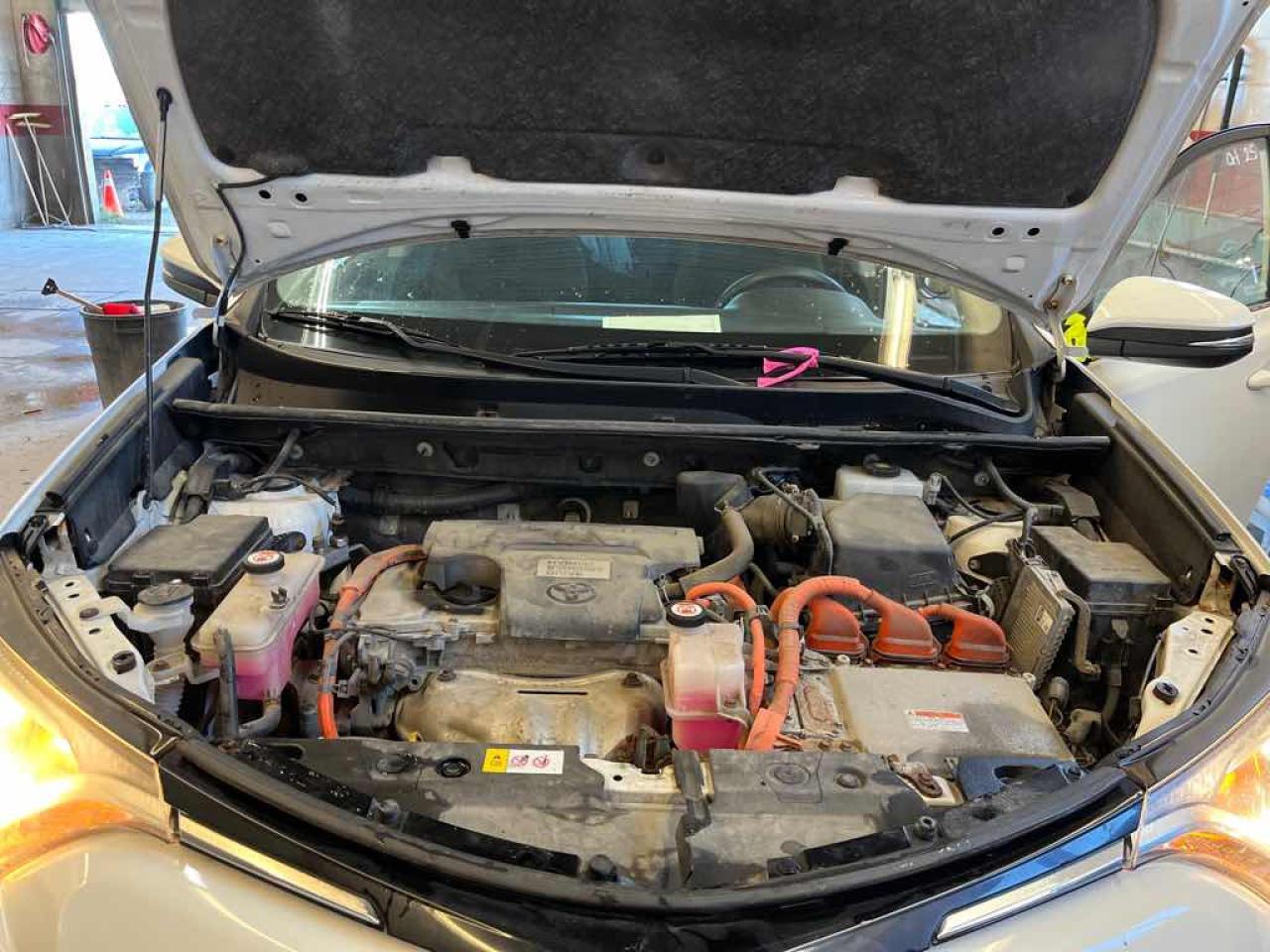 2017 Toyota RAV4 HV - Photo #7