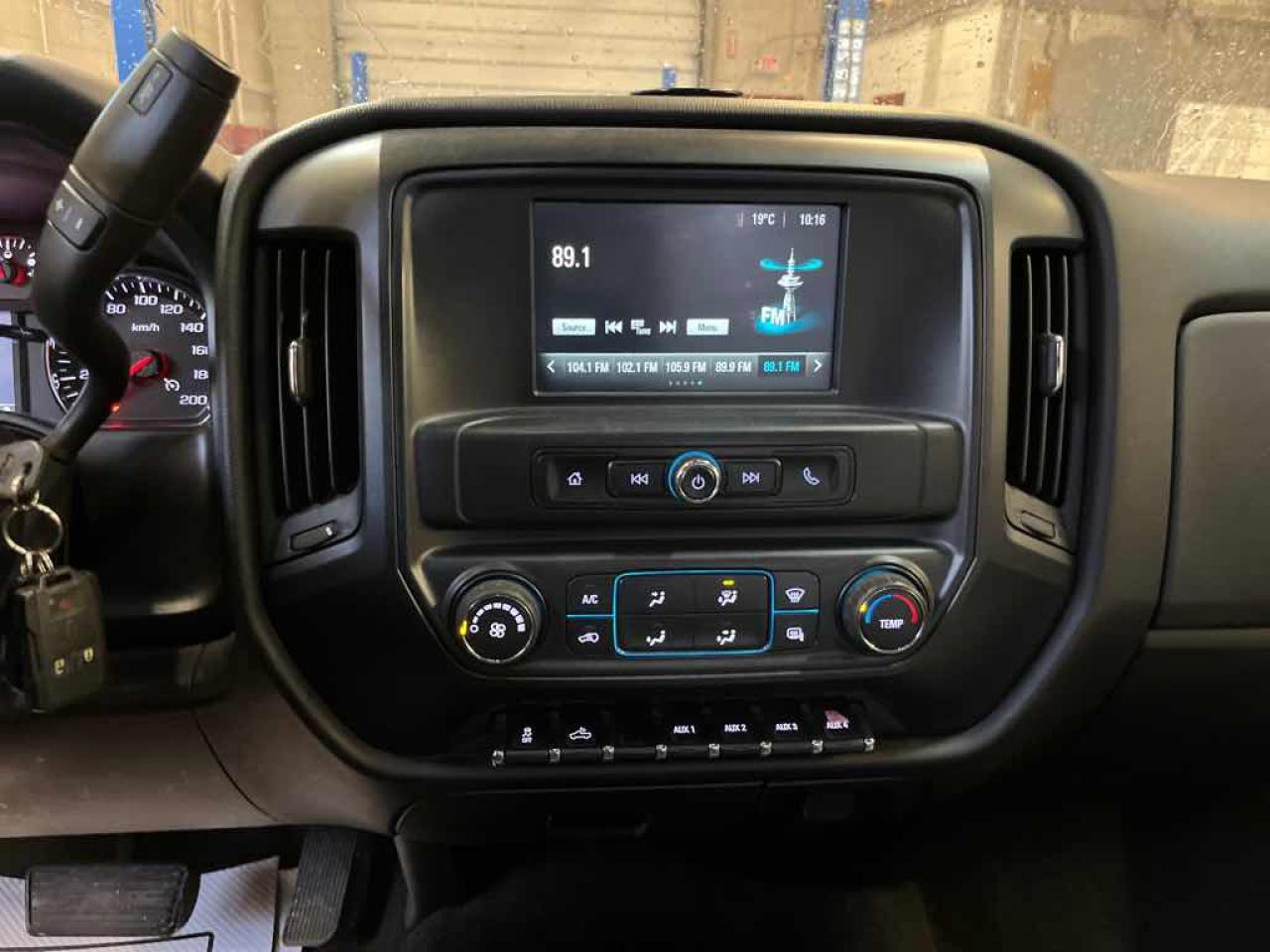 2017 CHEVRO SILVERADO K3500 - Photo #10