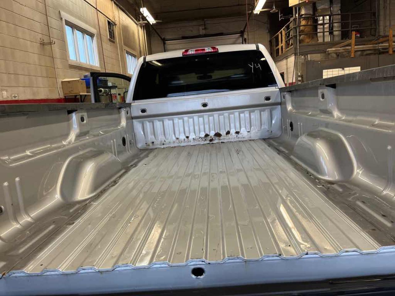 2017 CHEVRO SILVERADO K3500 - Photo #19