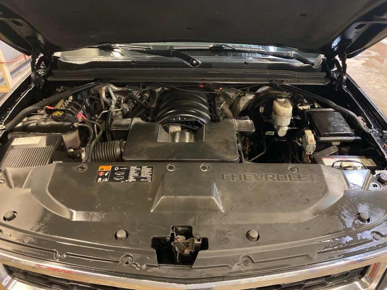 2016 CHEVRO SUBURBAN K1500 - Photo #7