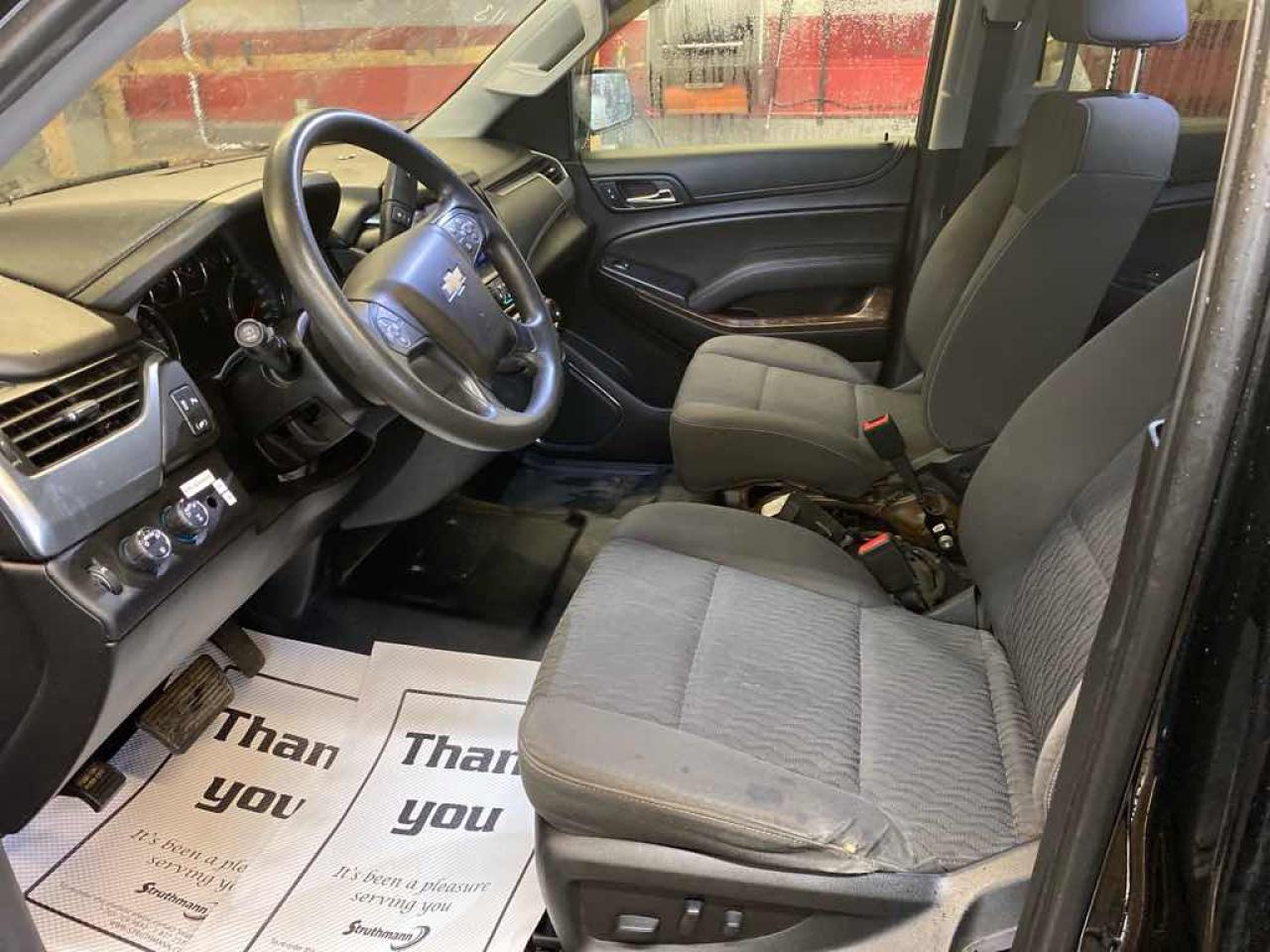2018 CHEVRO SUBURBAN K1500 - Photo #8