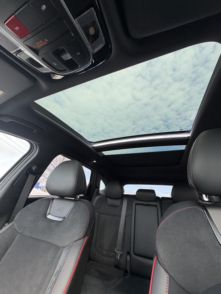 2026 Hyundai Tucson N LINE HEV Photo