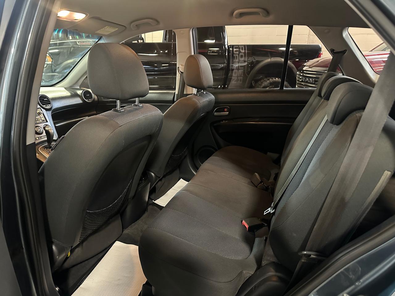 2010 Kia Rondo EX w/3rd Row - Photo #20