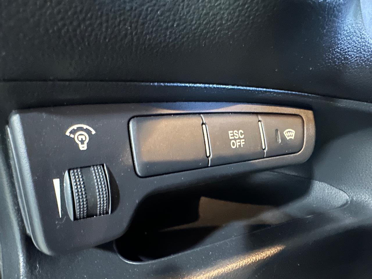 2010 Kia Rondo EX w/3rd Row - Photo #27