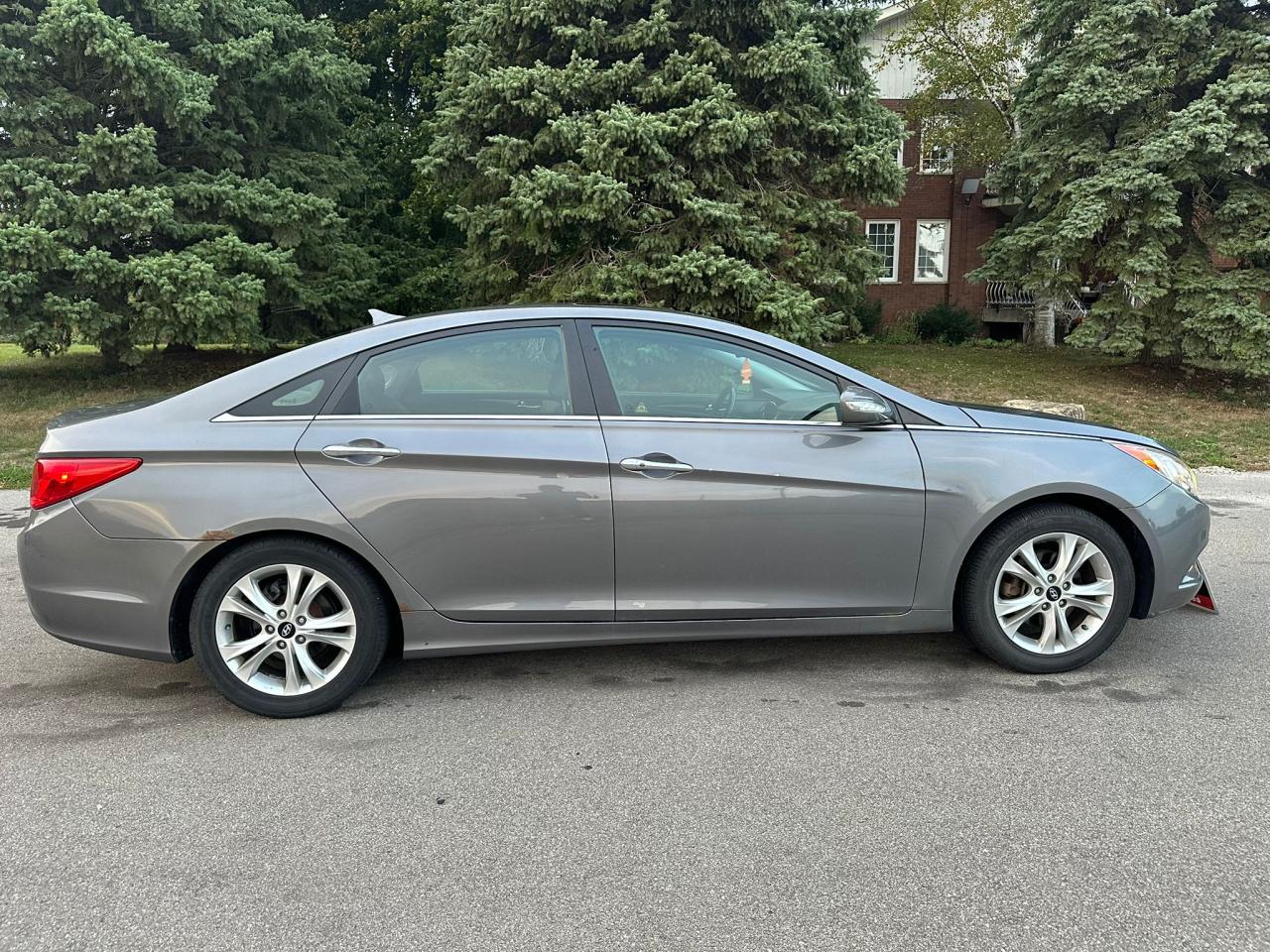 2011 Hyundai Sonata Limited w/Nav - Photo #6