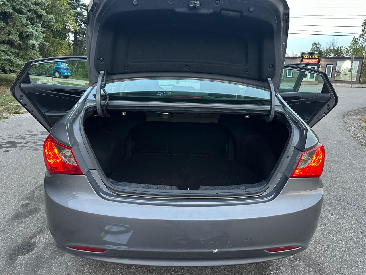2011 Hyundai Sonata Limited w/Nav - Photo #27