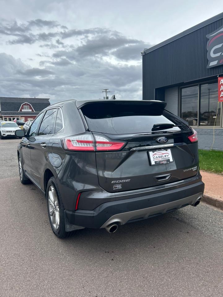 2019 Ford Edge Titanium - Photo #7