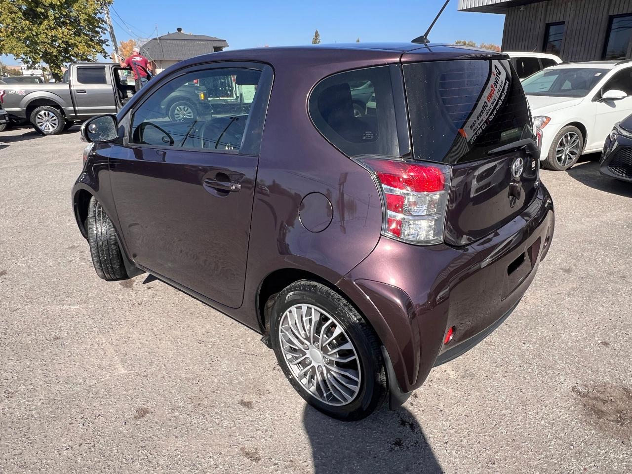 2012 Scion iQ 3dr HB Photo4