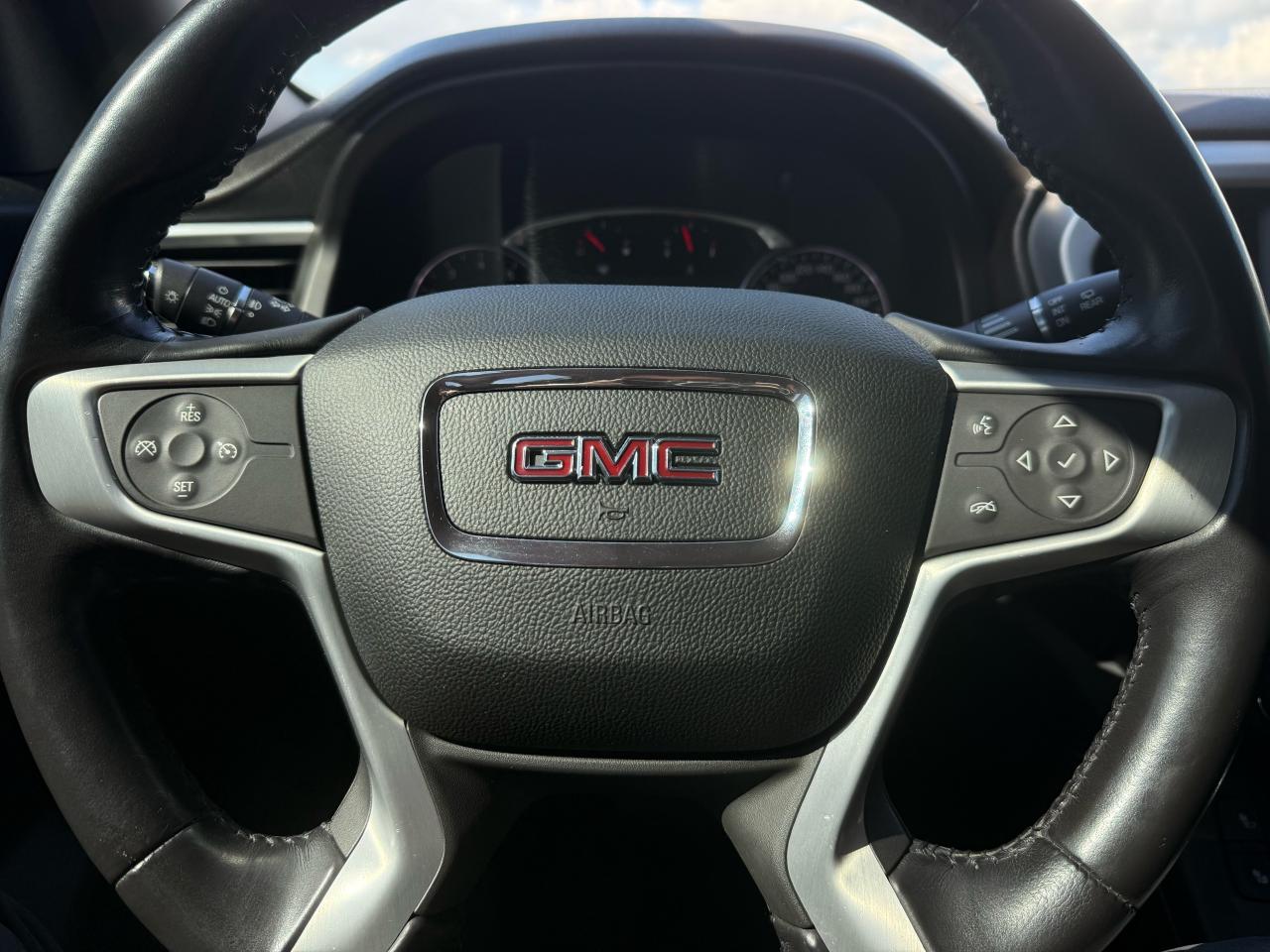 2018 GMC Acadia SLT | Navigation | Backup Camera | Sunroof - Photo #16