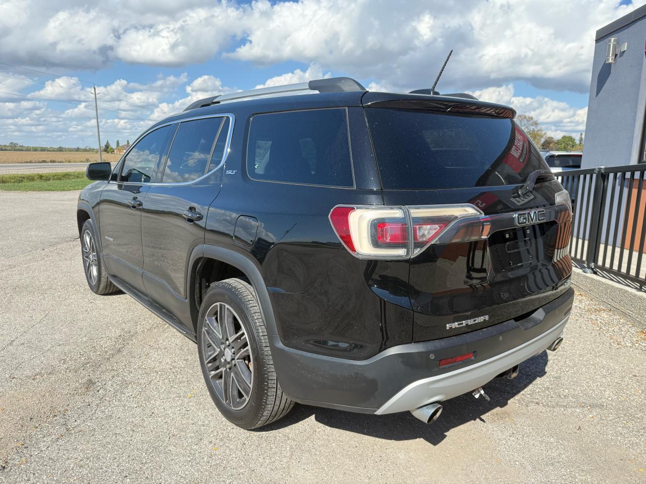 2018 GMC Acadia SLT | Navigation | Backup Camera | Sunroof - Photo #3