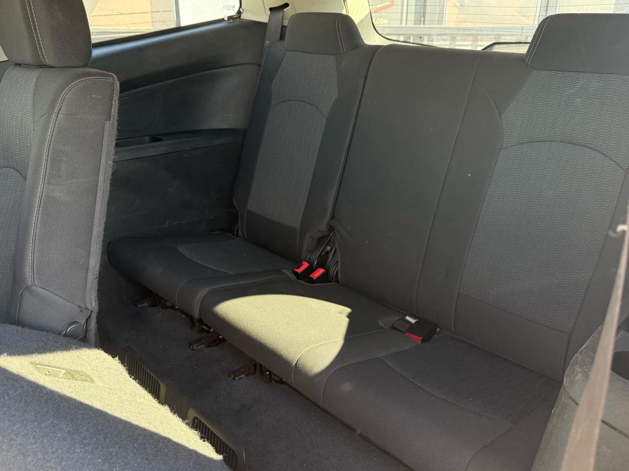 2017 Chevrolet Traverse LT | 7 Passenger | Backup Camera | Sunroof - Photo #11