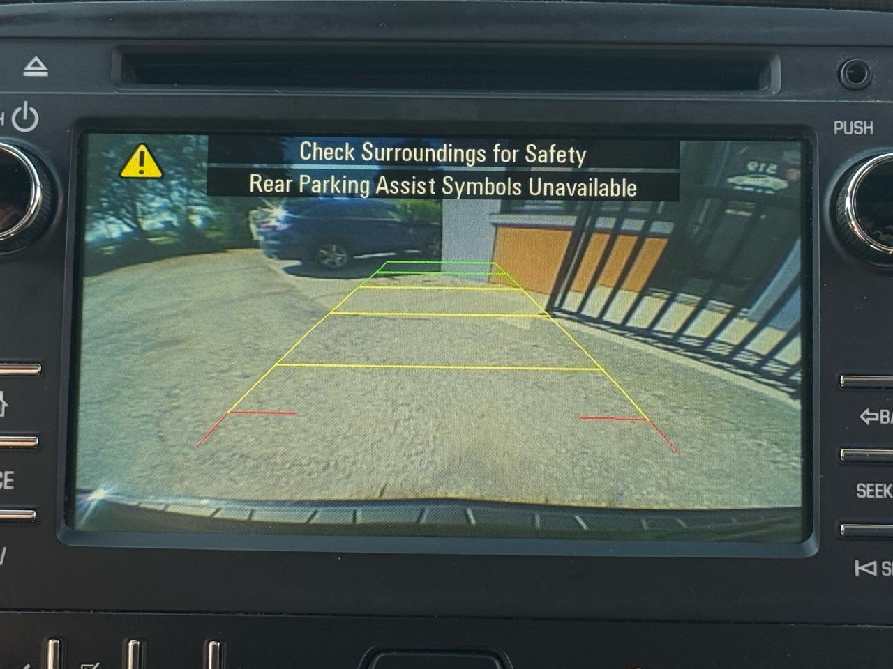 2017 Chevrolet Traverse LT | 7 Passenger | Backup Camera | Sunroof - Photo #14