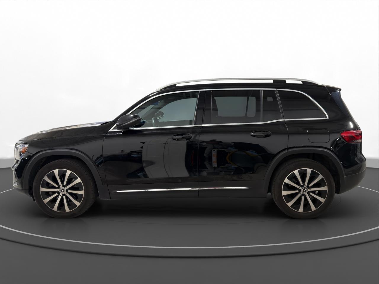 2020 Mercedes-Benz GLB GLB 250 - Photo #4