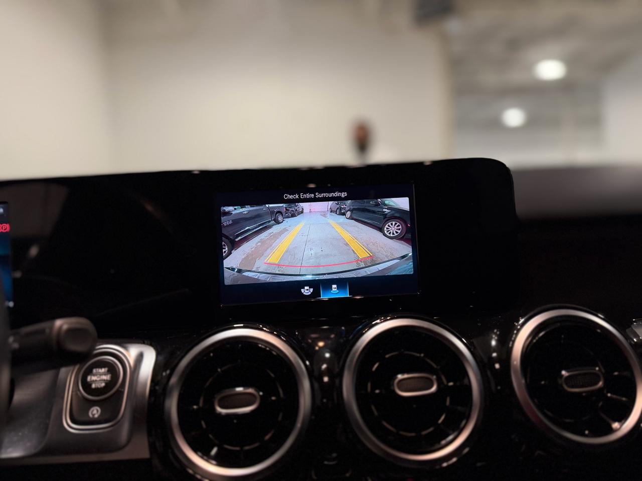 2020 Mercedes-Benz GLB GLB 250 - Photo #14