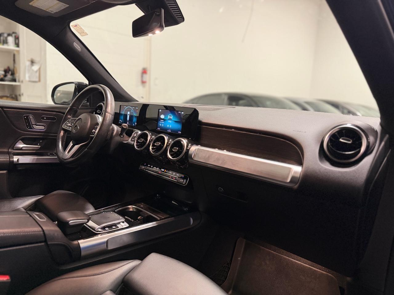 2020 Mercedes-Benz GLB GLB 250 - Photo #26