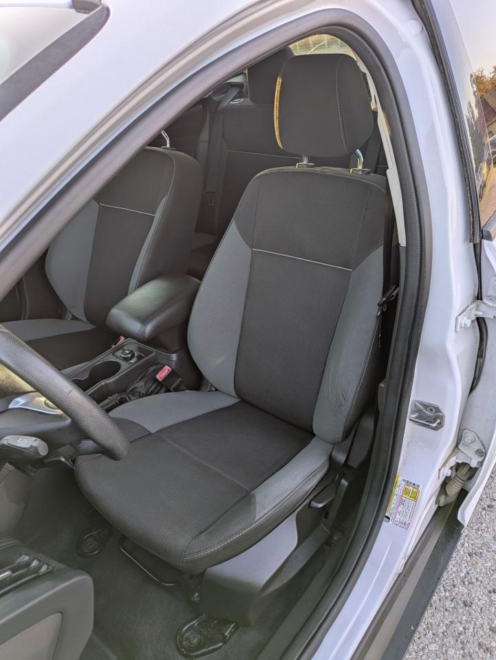 2012 Ford Focus 4DR SDN SE - Photo #9