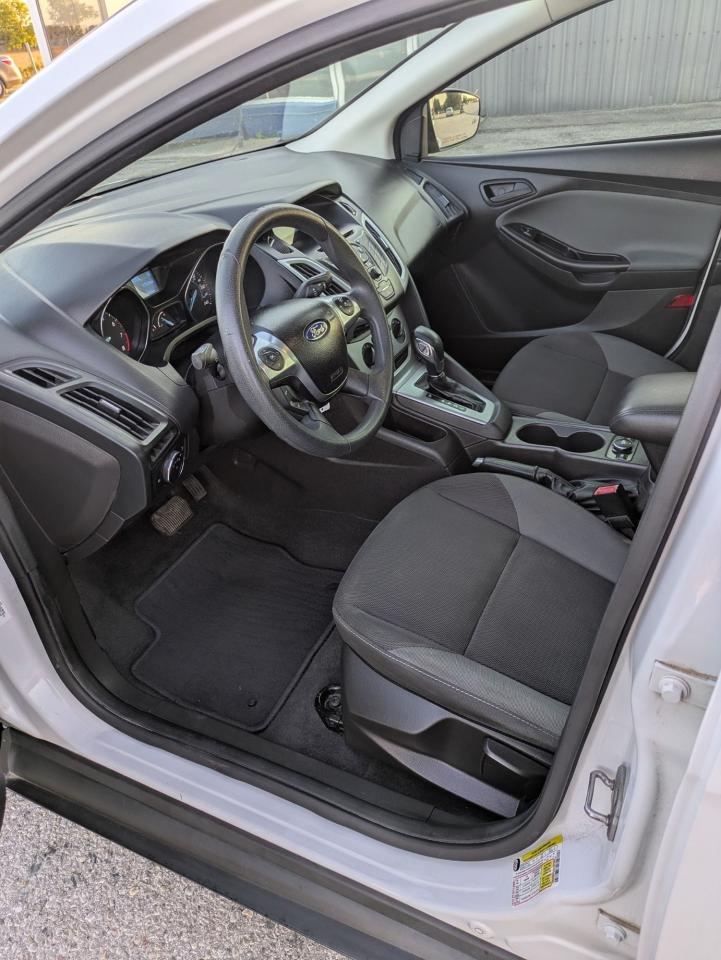 2012 Ford Focus 4DR SDN SE - Photo #10