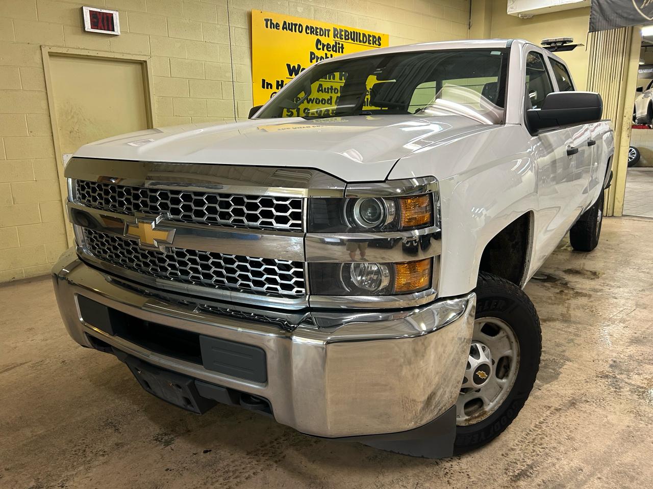 Used 2019 Chevrolet Silverado 2500 Work Truck for sale in Windsor, ON