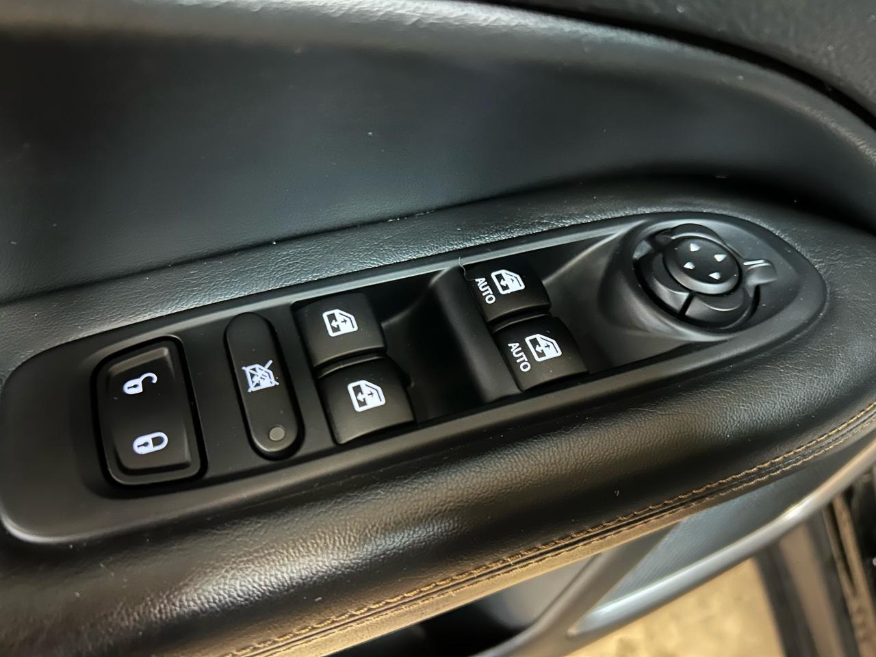 2018 Jeep Compass LIMITED - Photo #15