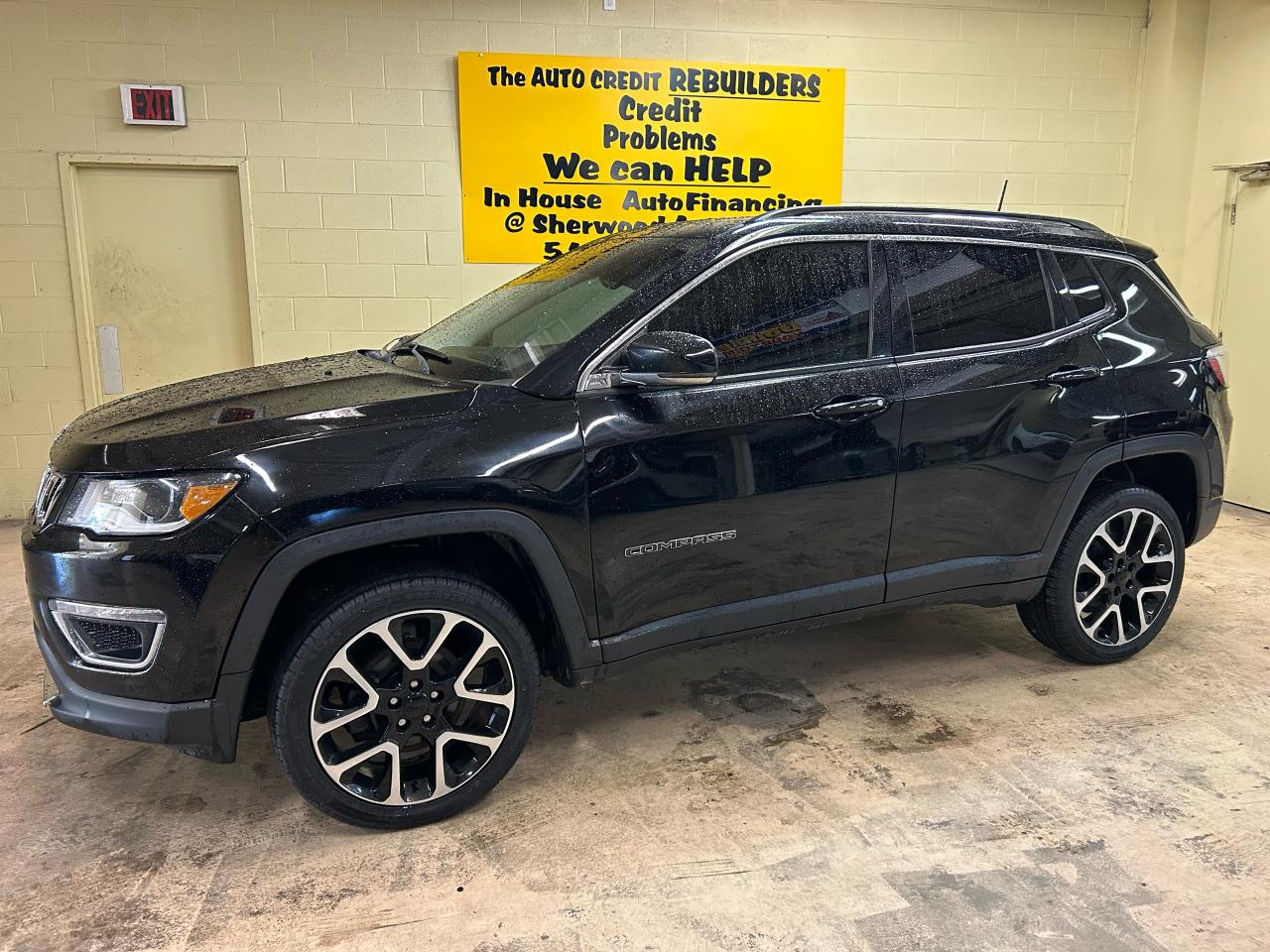 2018 Jeep Compass LIMITED - Photo #3
