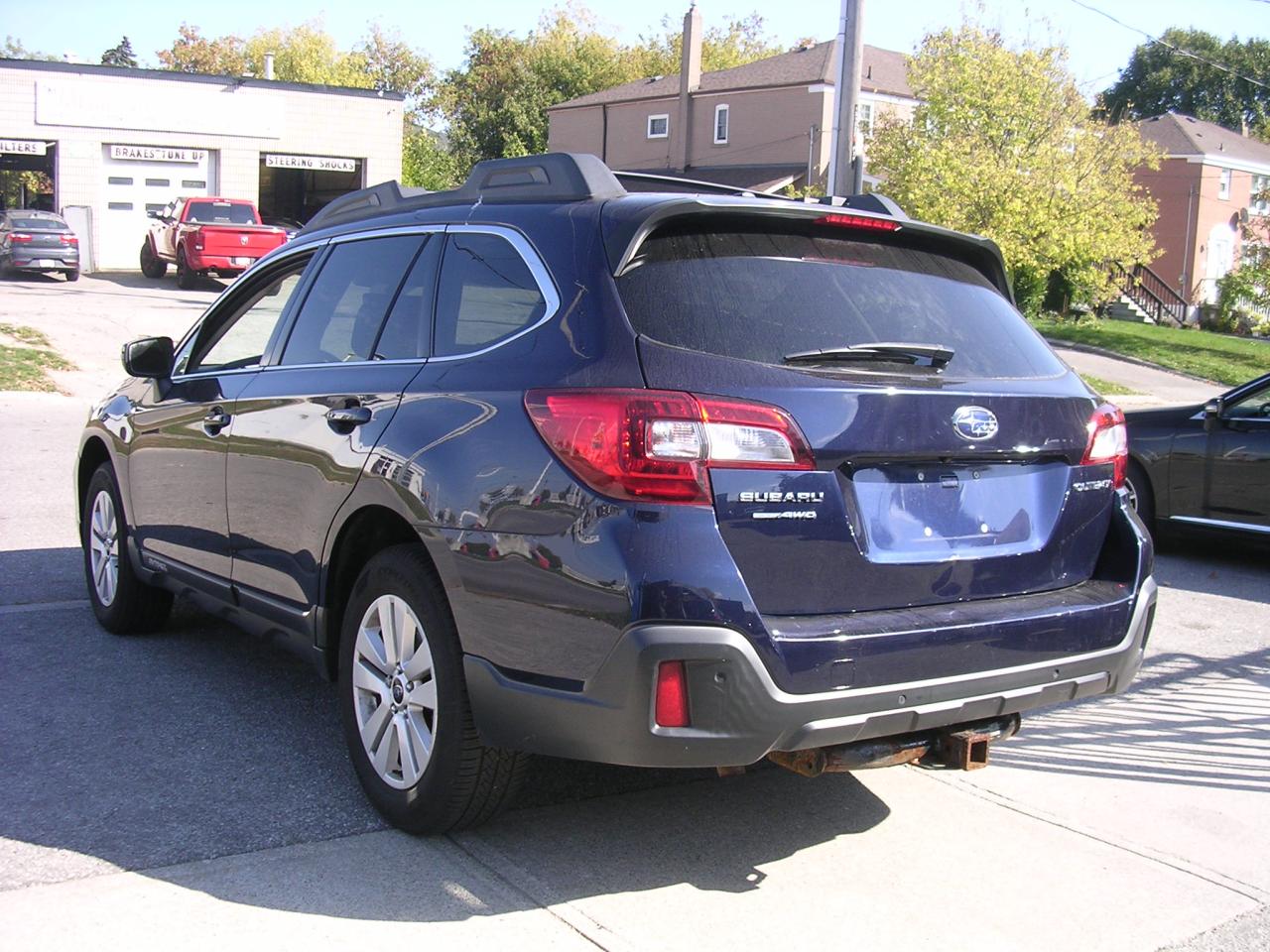 2018 Subaru Outback 2.5i Touring w/EyeSight Pkg - Photo #4