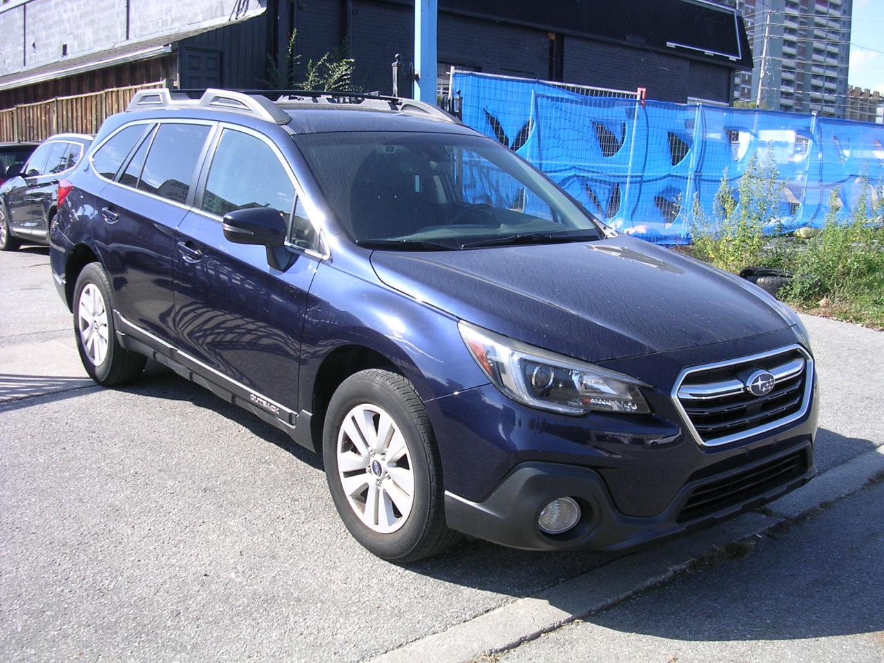 2018 Subaru Outback 2.5i Touring w/EyeSight Pkg - Photo #2